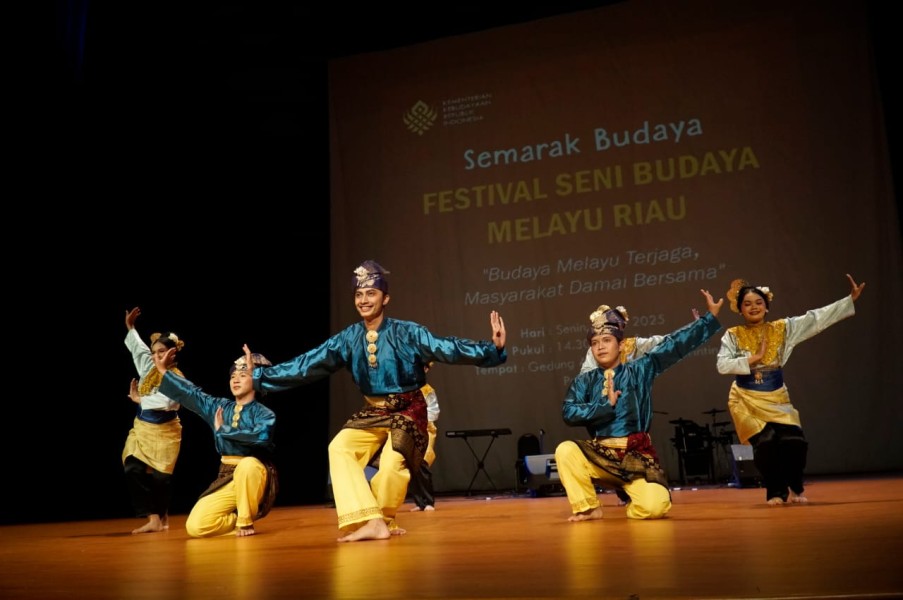 Macam-Macam Jenis Seni Ramaikan Festival Seni Budaya Melayu Riau 2025