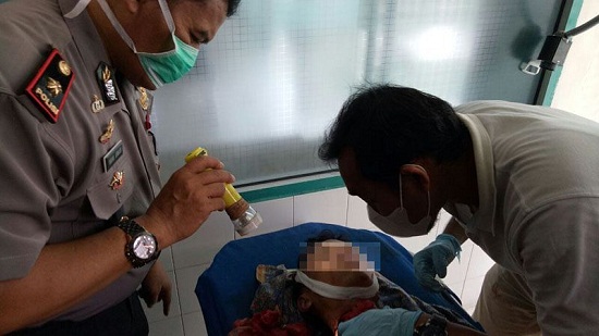 MENGERIKAN, Ibu Kandung Cangkul Kepala Putrinya Hingga Tewas