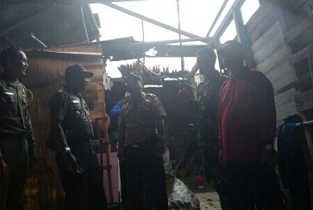 Angin Puting Beliung Tiba-tiba Datang dan 'Ngamuk', Rumah Warga Desa Sungai Undan Inhil Rusak Parah