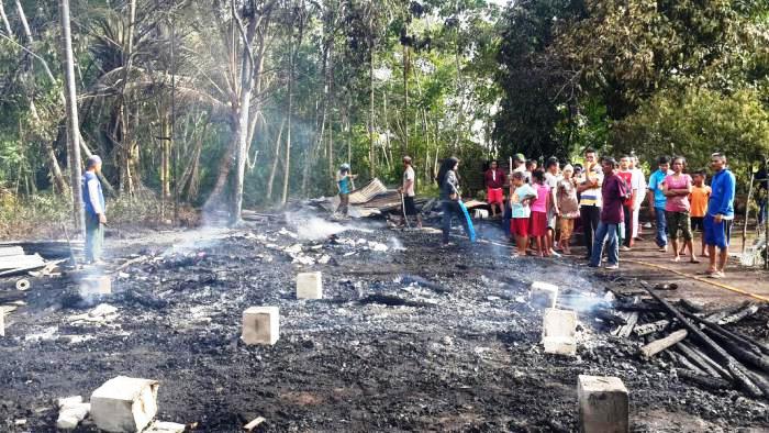 Terbakar, Rumah Gepeng di Bengkalis Rata dengan Tanah