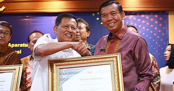 DPM PTSP Pekanbaru Raih Penyelenggaraan Pelayanan Publik Terbaik Nasional dari KemenPAN RB