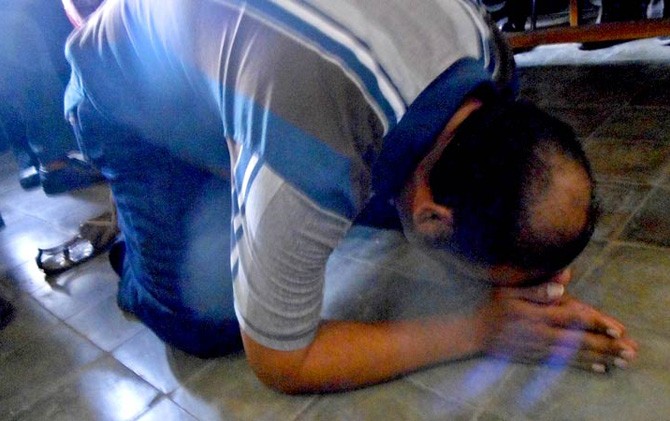 Ngacooo... Damiri Ajarkan Shalat Satu Rakaat Tiap Waktu