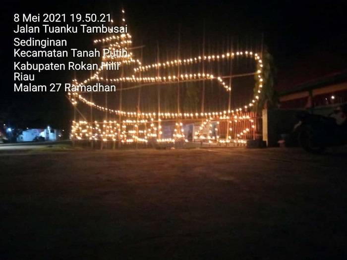 Turut Berduka, Pemuda Sedinginan Buat Lampu Colok Gambar Kapal Selam 402 Nanggala