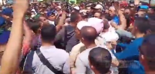 Warga Natuna Demo Tolak Karantina Observasi  WNI Yang Dipulangkan  dari Wuhan 