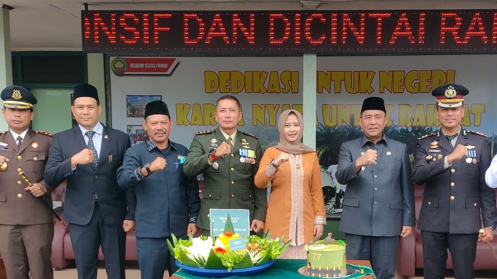 Junaidi Rachmat Hadiri Upacara Peringatan Hari Ulang Tahun ke-77 TNI di Makodim Inhu