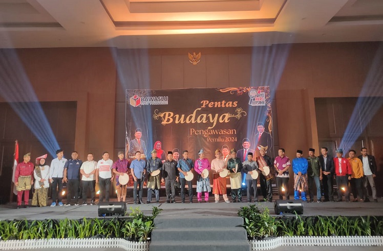 Sukses Adakan Gelar Pentas Budaya, Bawaslu Pekanbaru Ajak Seluruh Elemen Sukseskan Pemilu 2024