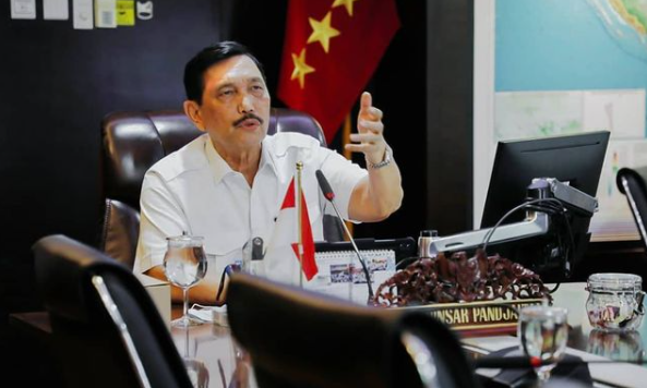 Jika Mobilitas Masih Tinggi, Luhut  Pandjaitan Tegaskan Akan Usulkan ke Jokowi Pengawasan yang Lebih Ketat