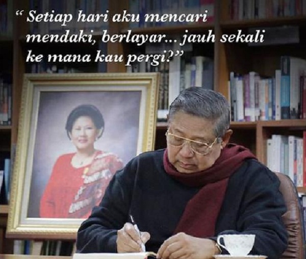 SBY Tulis Puisi Rindu untuk Ani Yudhoyono, 'Kekasihku, ke Mana Kau Pergi?