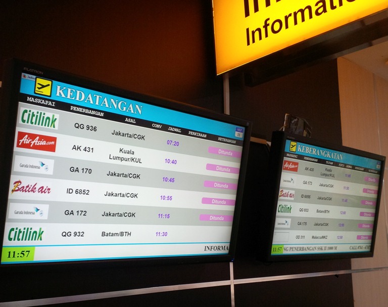 Kabut Asap Makin Parah, 30 Penerbangan di SSK II Dibatalkan