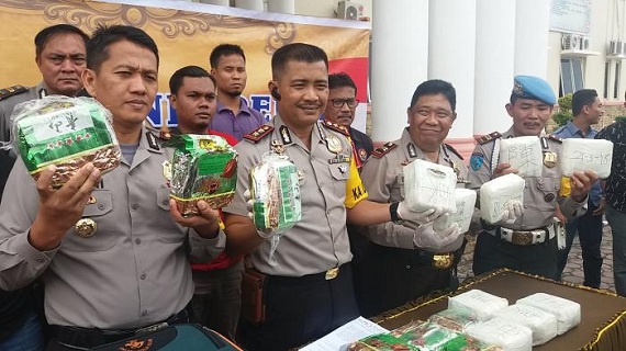 DUMAI MAKIN GAWAT...Polisi Kembali Tangkap Hampir 20 Kilogram Sabu dari Warga Teluk Binjai