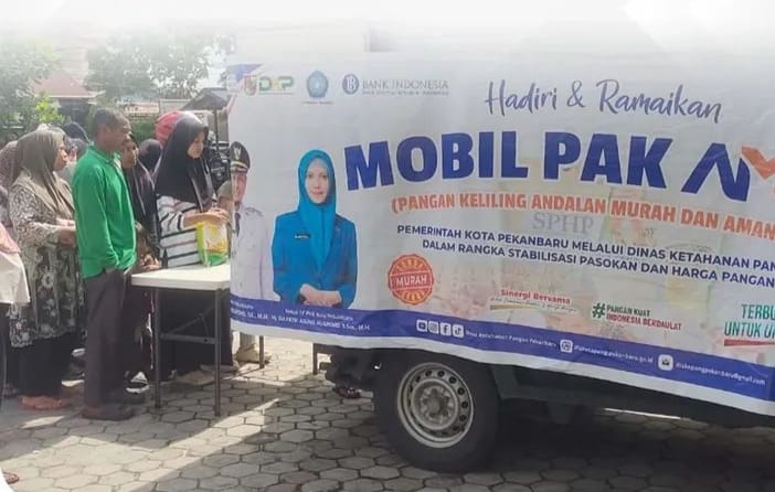 Mobil Pak AMAN Dioperasikan Tiap Hari Permudah Warga Dapatkan Bahan Pangan Murah dan Berkualitas