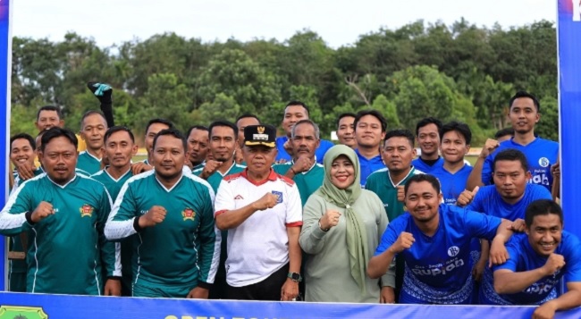 Bupati Asmar Buka Turnamen Apdesi Cup III Kecamatan Rangsang