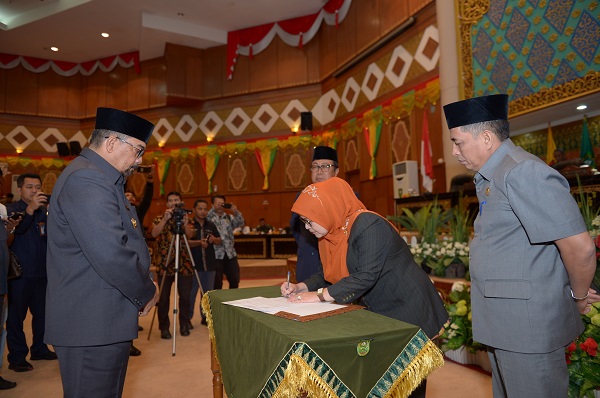 Disahkan, APBD Perubahan Provinsi Riau 2019 Rp9,4 Triliun