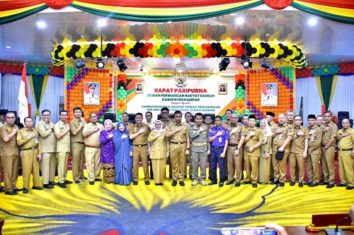 Bupati Kampar Sampaikan Pidato Visi Misi Pada Rapat Paripurna Istimewa DPRD Kampar