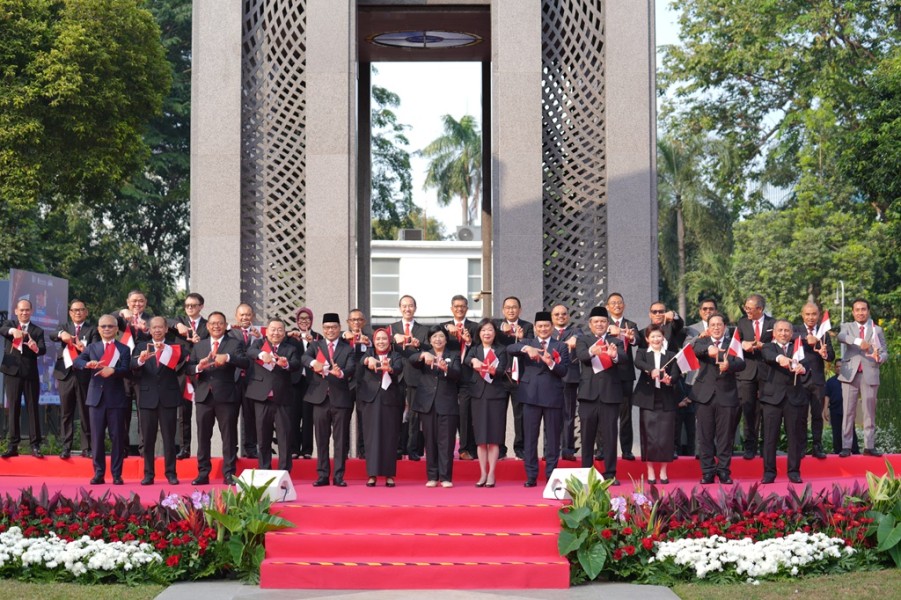 BI dan ASPI Luncurkan Kartu Kredit Indonesia, MDR QRIS 0 Persen Diperluas Mulai Oktober