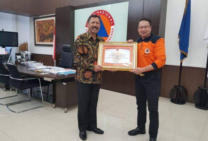 2 Tahun Bebas Kabut Asap, Pemprov Riau Dihadiahi Penghargaan dari BNPB