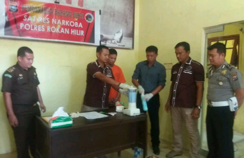 Polres Rohil Musnahkan Sabu Seberat 21,45 Gram     