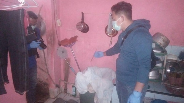 Pembunuhan Sadis, Guru PNS Ditemukan Tewas Terikat Tanpa Busana  Dalam Ember 