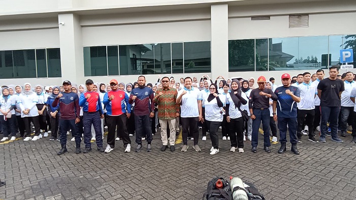 RS Awal Bros Kolaborasi Damkar Pekanbaru Sosialisasi Pencegahan Penanggulangan Kebakaran
