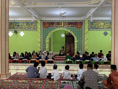 Mushalla Nurul Huda Gelar Khatam Al-Qur’an dan Buka Bersama