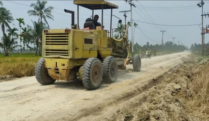 PUTRPKP Inhil Gesa Proses Rekonstruksi Ruas Jalan Sanglar -  Kota Baru Sepanjang 1,6 Kilometer