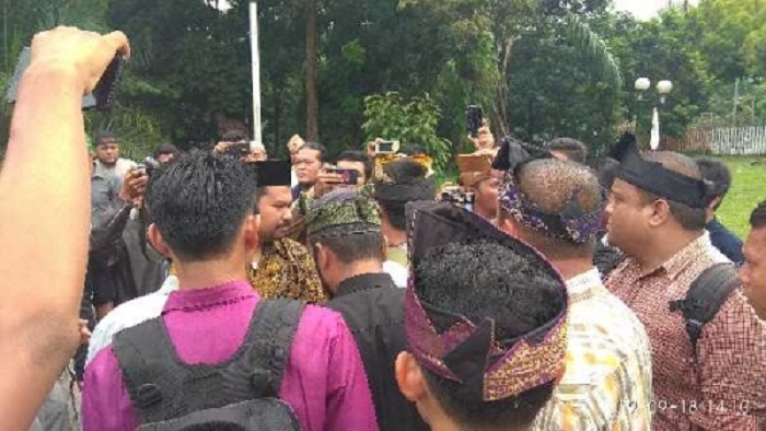 'PANAS'...Buntut dari Penolakan UAS, Ketua GP Ansor Riau pun Diusir dari Gedung LAM Riau, Ini Videonya