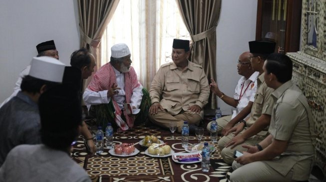 Bertemu Ulama Banten, Prabowo Cerita Ingin Naikan Gaji TNI dan Polri, 