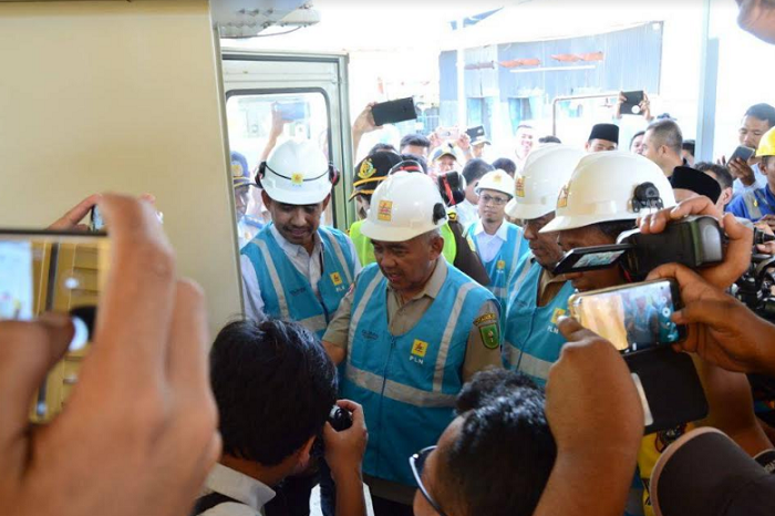 Gubri Resmikan Pengoperasian PLTD 5 MW di Selatpanjang