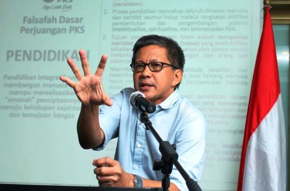 Rocky Gerung Tak Penuhi Panggilan Polisi Hari ini, Alasannya...
