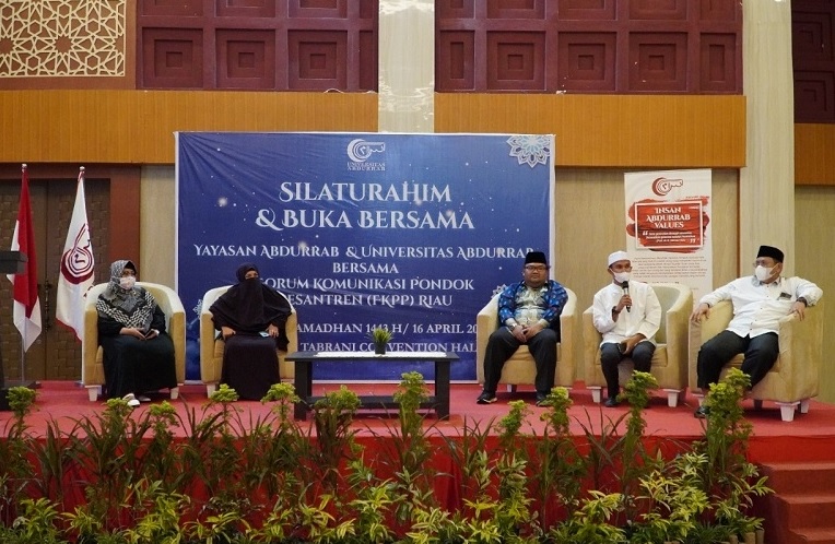 Universitas Abdurrab dan Forum Komunikasi Pondok  Pesantren Riau Jalin Kerja Sama 