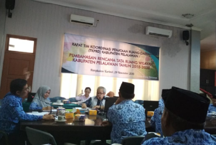 Gelar Rapat, TKPRD Bahas RTRW Kabupaten Pelalawan Tahun 2018