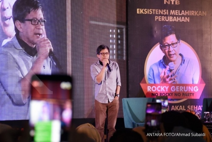 Serang Jokowi Lagi, Rocky Gerung: Golput Adalah Menolak Kecurangan Petahana, Ya Masuk Jurang lah Kalau Rantai Sepedanya Putus