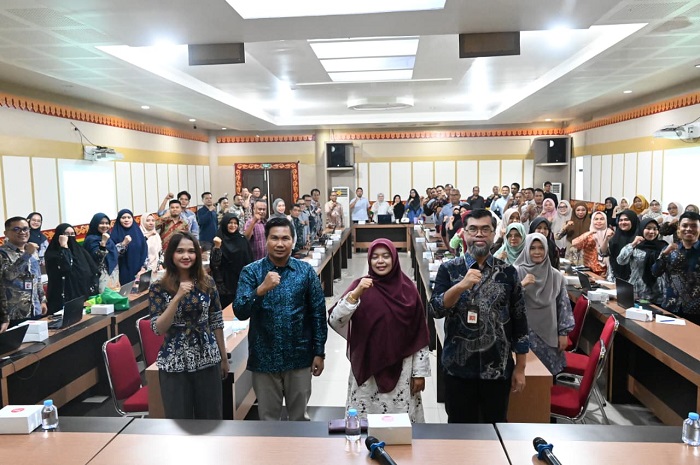 Unri Tingkatkan Standar Pelayanan Prima melalui Penguatan Kompetensi Pegawai