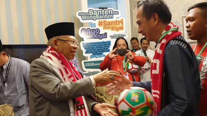 Begini Strategi Jitu Ma'ruf Amin Majukan Sepak Bola Indonesia, Emang Ngerti?