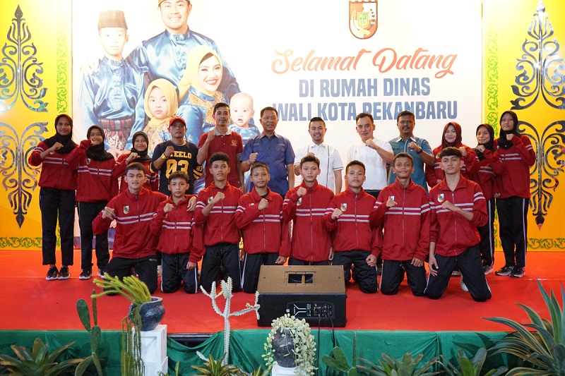 Pekanbaru Torehkan Hatrick Juara Umum