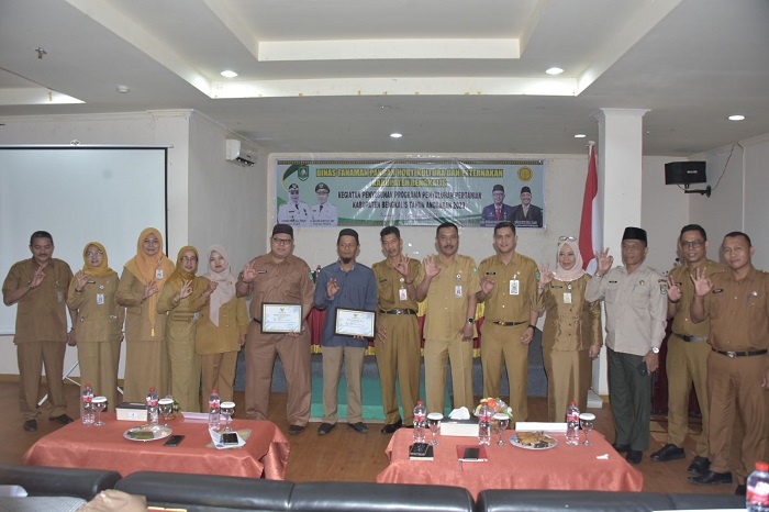 Bupati Kasmarni Ingatkan, Penyusunan Program Penyuluhan Pertanian Harus Berdampak Langsung Kesejahteraan Petani