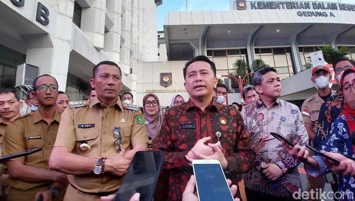 Penuhi Panggilan Kemendagri, Bupati Meranti Muhammad Adil Dipertemukan dengan Kementerian Keuangan, Juga  Syamsuar