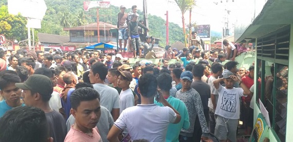 Rampas Mobil Warga, Debt Collector Tewas Diamuk Massa, Empat Temannya Lari Tunggang Langgang