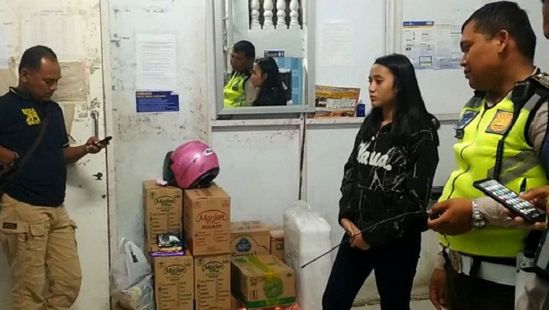 Cantik-cantik Tapi Maling, Mita Ditangkap  Polisi karena Ngutil di Mini Market Pekanbaru