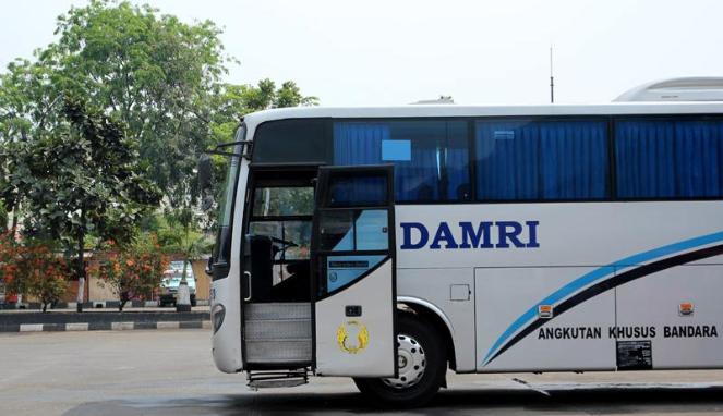 WARGA KECEWA...Bus DAMRI Rute Bangkinang-Bandara SSK II Urung Beroperasi