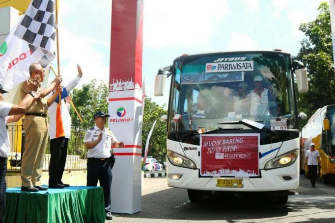 Duh Senangnyaaa... Gubri Lepas Peserta Mudik Gratis Pelindo I