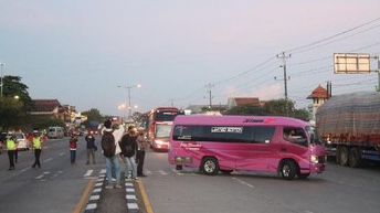 Corona 'Ngamuk' di Kudus, Ratusan Bus Pariwisata Diputar Balik