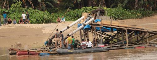 PETI Kembali Meriah di sungai Kuantan, Nelayan Kehilangan Mata Pencaharian