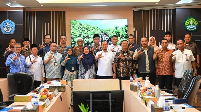 Unri Dukung Pemko Pekanbaru Dalam Pengendalian Banjir