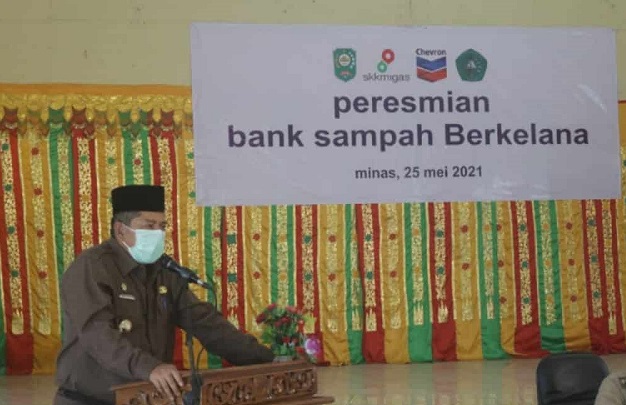 Bupati Siak Resmikan Beroperasinya Bank Sampah Berkelana di Minas