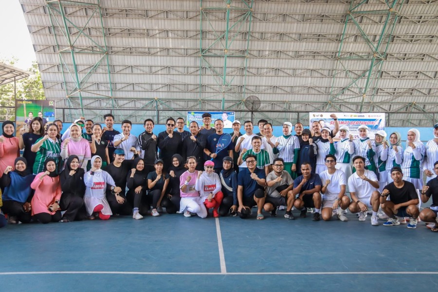 Agung Buka Turnamen Tenis Internal Meriahkan Piala Wali Kota Pekanbaru