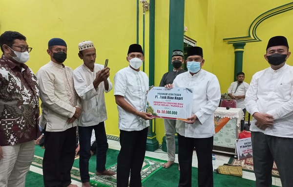 Wabup Inhu Laporkan Kondisi Ruas Jalan di Wilayahnya pada Edy Natar,''Kami Berharap Bapak Bisa...''