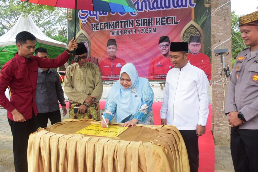 Safari Ramadhan di Siak Kecil, Bupati Tandatangani Prasasti Ruang Terbuka