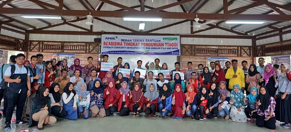 RAPP Salurkan Puluhan Beasiswa untuk Mahasiswa 