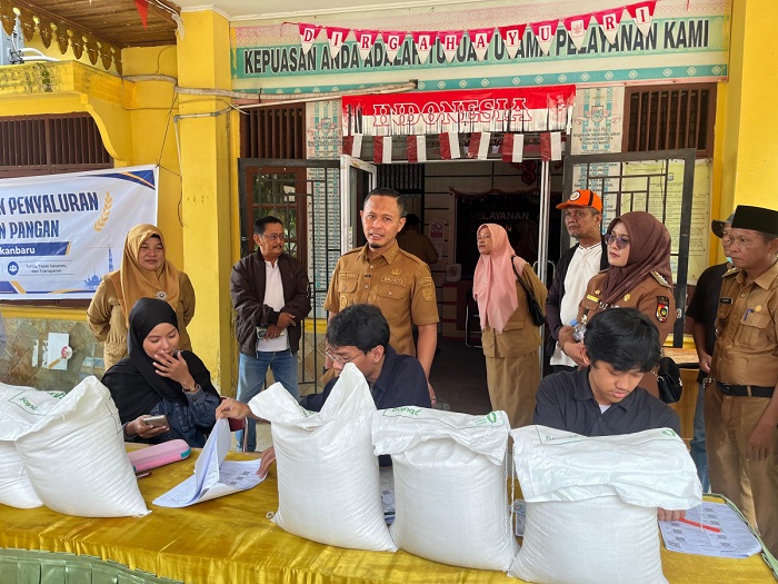 Perum Bulog Mulai Menyalurkan Bantuan Pangan Periode  Juli - Agustus- September